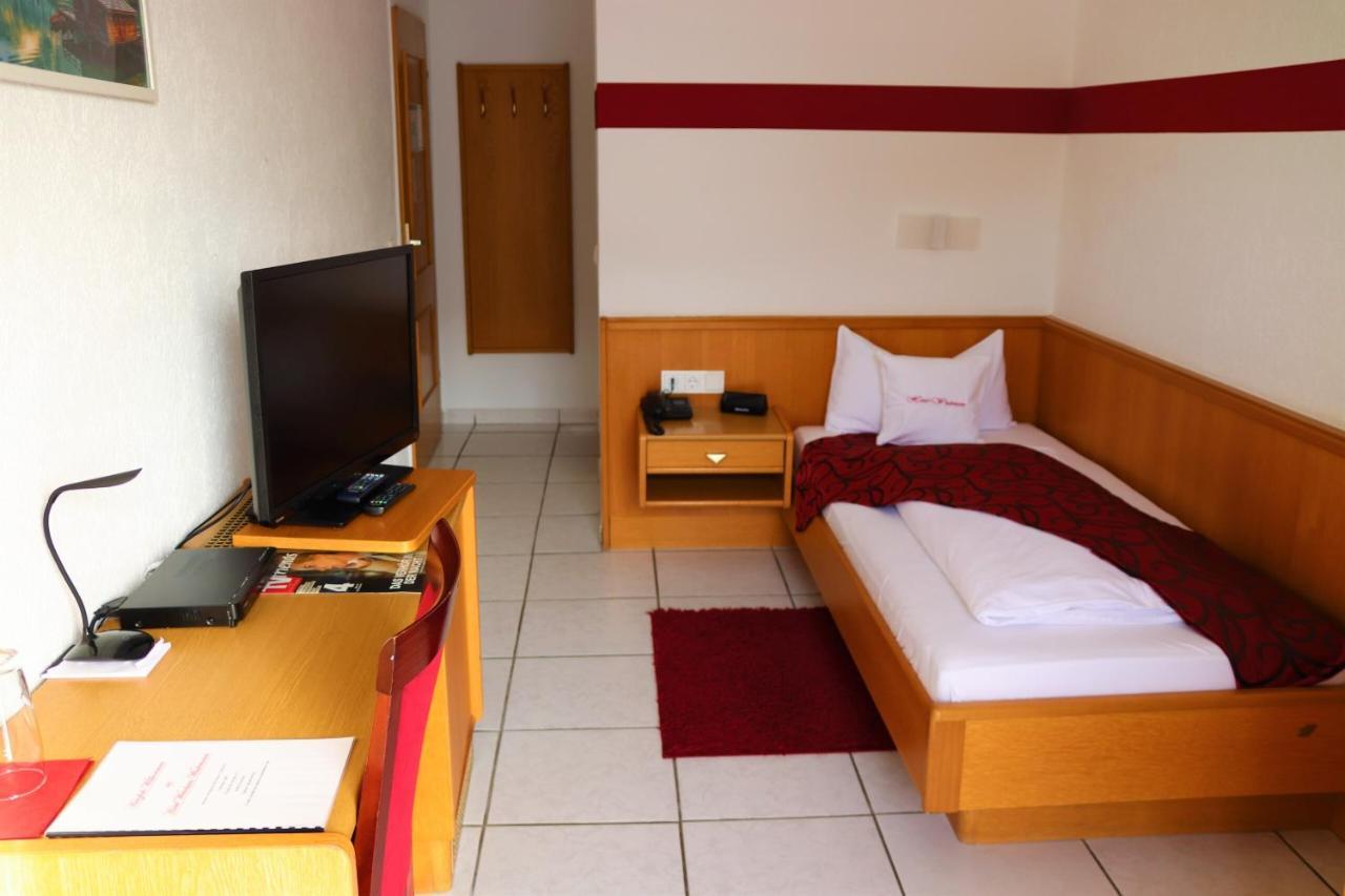 Hotel Weinhaus Wiedemann Ginsheim-Gustavsburg Kamer foto